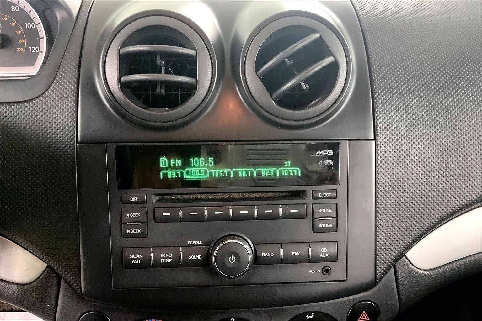 2011 Chevrolet Aveo LT w/1LT