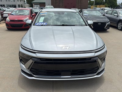 2025 Hyundai SONATA HYBRID SEL