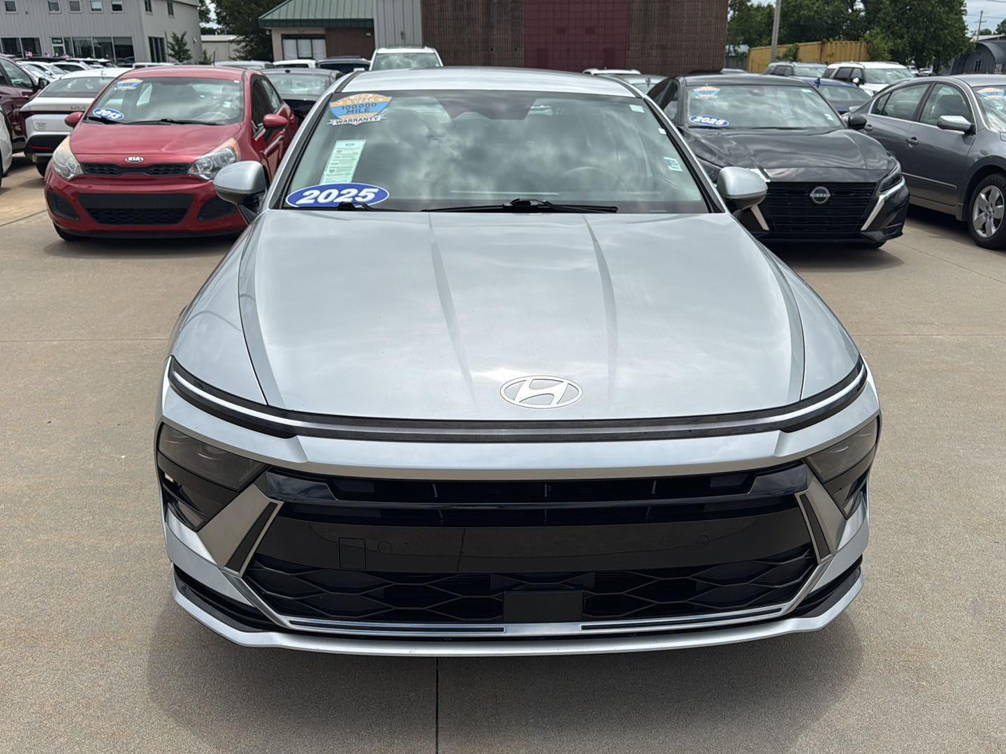 2025 Hyundai SONATA HYBRID SEL