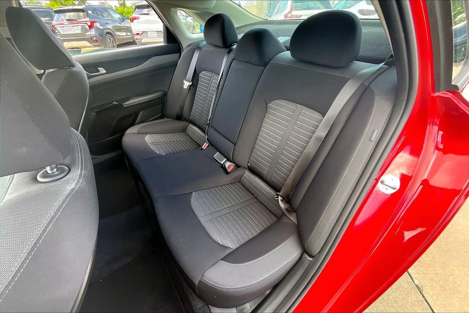 2025 Kia K5 LXS