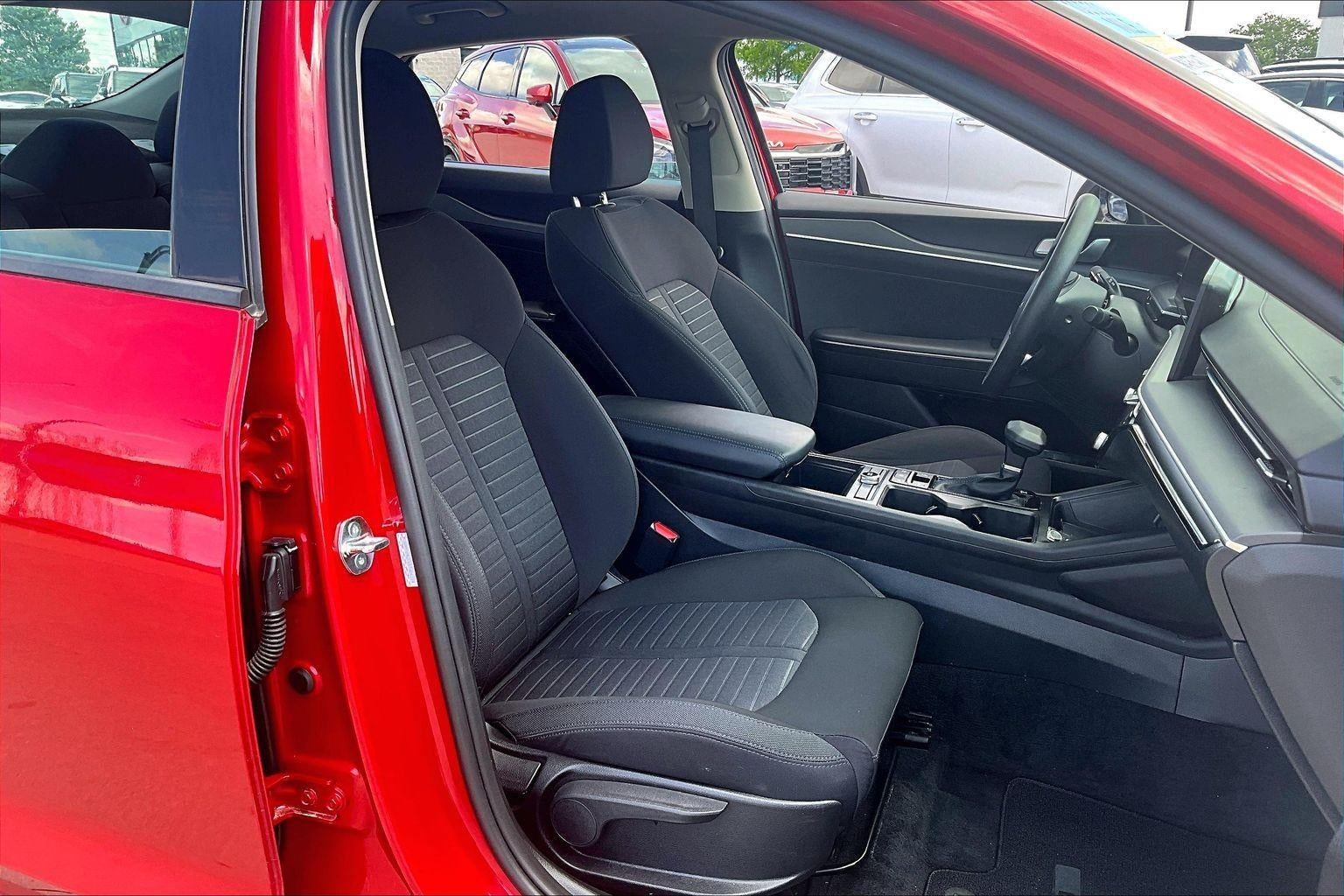 2025 Kia K5 LXS