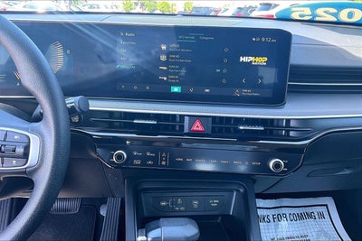 2025 Kia K5 LXS