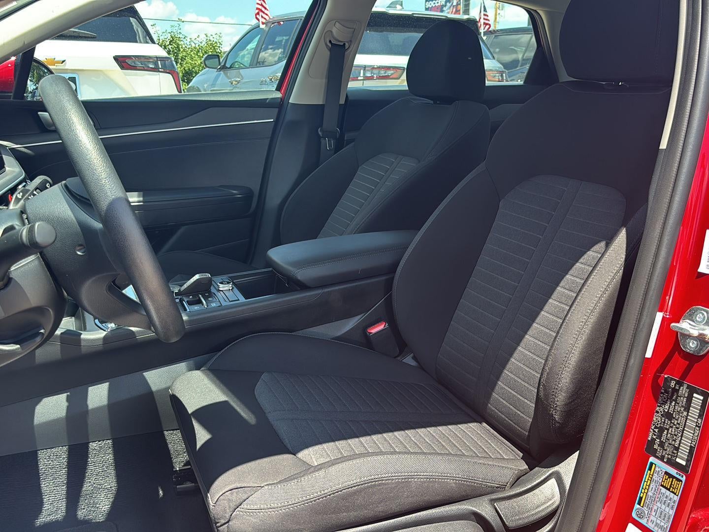 2025 Kia K5 LXS