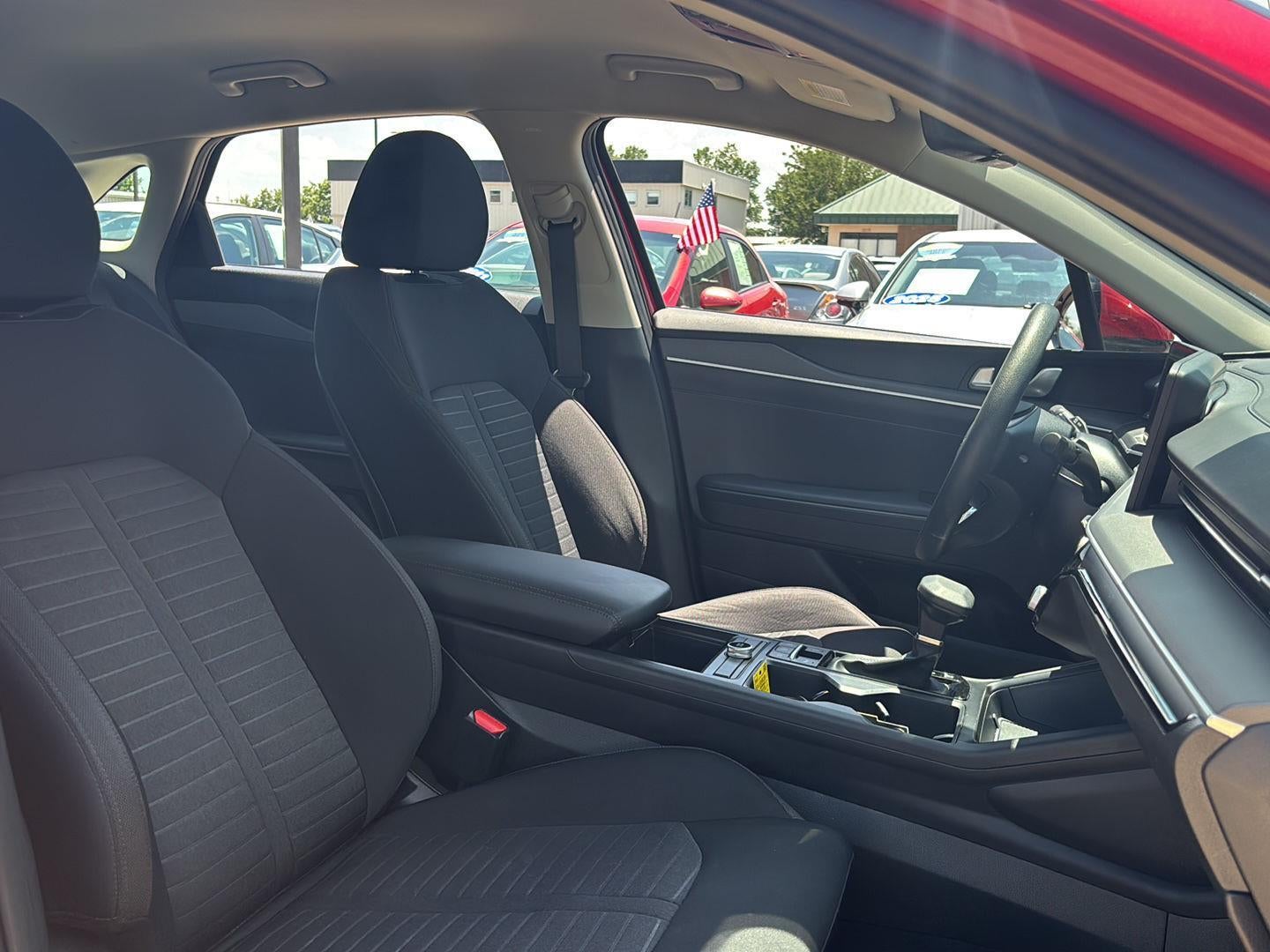 2025 Kia K5 LXS