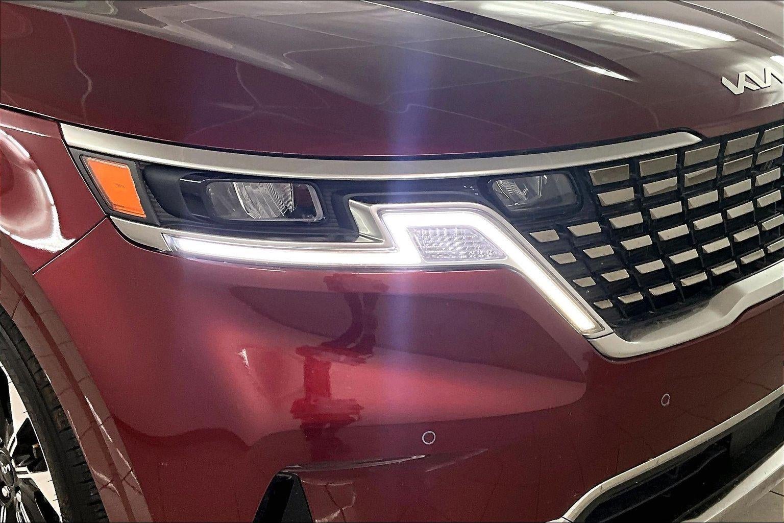 2023 Kia Carnival SX